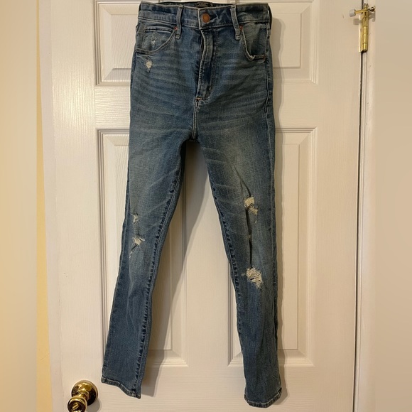 Simone high rise ankle jeans by Abercrombie & Fitch - Picture 1 of 2